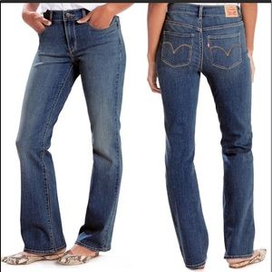 Women’s Levi Bootcut 550 jeans.